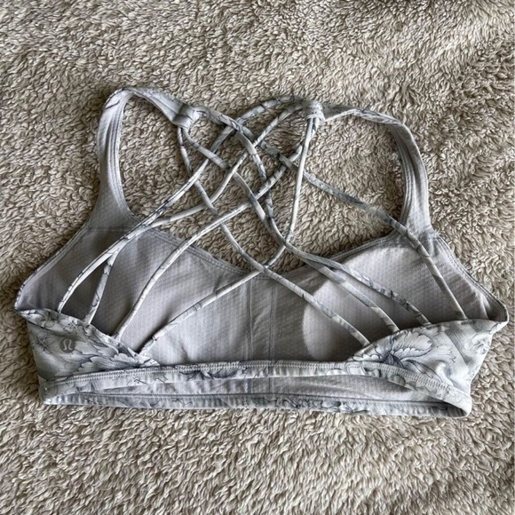 Lululemon Free to Be Sports Bra - Picture 2 of 2